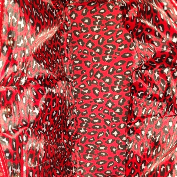 ✔️Red Croc pattern tote - Picture 3 of 5